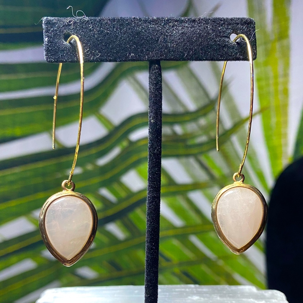 VTG| Light Rose Quarts Droplet Earrings 💕✨
